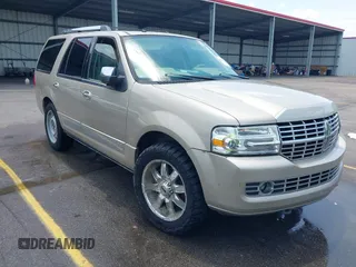 2007 Lincoln Navigator with VIN 5LMFU28567LJ07856, listed as a IAAI auction lot 42517895 with 206,933 mi miles and . Bid and sale history available at DreamBid. Image 1.