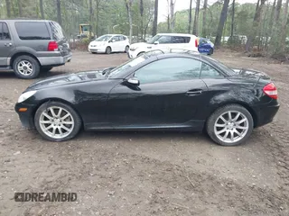 2007 Mercedes-Benz SLK 350 with VIN WDBWK56FX7F148904, listed as a IAAI auction lot 41975034 with 93,793 mi miles and . Bid and sale history available at DreamBid. Image 14.