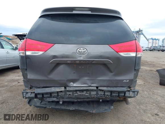 2012 Toyota Sienna XLE AAS with VIN 5TDYK3DC0CS252965, listed as a IAAI auction lot 42059909 with 321,983 mi miles and . Bid and sale history available at carsss.com. Image 16.