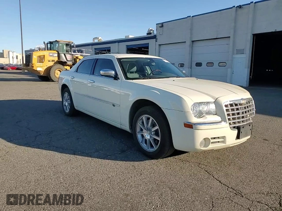 2008 Chrysler 300 C with VIN 2C3LK63H68H132543, listed as a Copart auction lot 78015214 with 133,488 mi miles and Salvage Title. Bid and sale history available at carsss.com. Image 11.