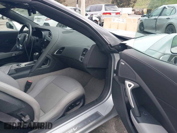 2016 Chevrolet Corvette 2LT with VIN 1G1YD2D78G5111752, listed as a IAAI auction lot 41913683 with 82,144 mi miles. Bid and sale history available at carsss.com. Image 5.