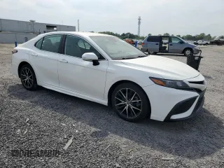2022 Toyota Camry SE with VIN 4T1G11AK6NU073211, listed as a Copart auction lot 53897755 with 65,443 mi miles and Salvage Title. Bid and sale history available at DreamBid. Image 4.