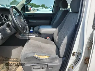 2011 Toyota Tundra with VIN 5TFUY5F1XBX198815, listed as a IAAI auction lot 42571444 with 281,114 mi miles and . Bid and sale history available at DreamBid. Image 5.