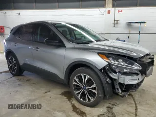 2022 Ford Escape SE with VIN 1FMCU9G69NUB19760, listed as a Copart auction lot 50070815 with 30,668 mi miles and Salvage Title. Bid and sale history available at DreamBid. Image 4.