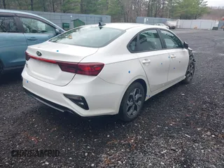 2021 Kia Forte LXS z VIN 3KPF24AD6ME341090, wystawiony jako IAAI lot #41934508 z przebiegiem 37 503 mil mil oraz . Historia ofert i sprzedaży dostępna na DreamBid. Obrazek 4.