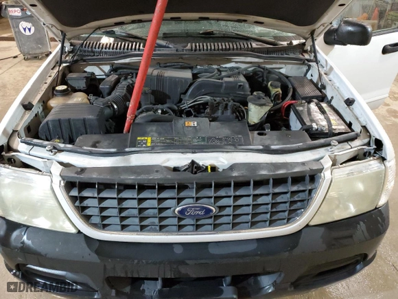 2002 Ford Explorer XLS with VIN 1FMZU72E62ZC24414, listed as a Copart auction lot 45351884 with 208,025 mi miles and Non Repairable. Bid and sale history available at carsss.com. Image 11.