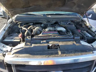 2003 Ford F-350 XL with VIN 1FTSX31P63EB62658, listed as a Copart auction lot 84054284 with 227,705 mi miles and Salvage Title. Bid and sale history available at DreamBid. Image 11.