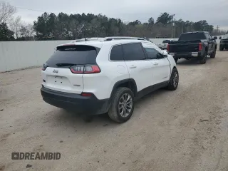 2020 Jeep Cherokee Latitude Plus z VIN 1C4PJLLBXLD552595, wystawiony jako Copart lot #48961565 z przebiegiem 56 801 mil mil oraz Szkoda całkowita • Salvage title. Historia ofert i sprzedaży dostępna na DreamBid. Obrazek 3.