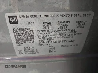 2023 Chevrolet Blazer RS z VIN 3GNKBKRS0PS227668, wystawiony jako IAAI lot #42337868 z przebiegiem 10 286 mil mil oraz . Historia ofert i sprzedaży dostępna na DreamBid. Obrazek 9.