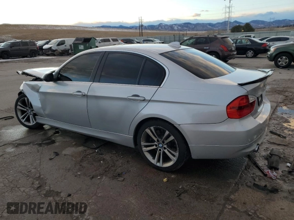 2008 BMW 3 Series 335xi z VIN WBAVD53548A010290, wystawiony jako Copart lot #84556844 z przebiegiem 100 758 mil mil oraz Szkoda całkowita • Salvage title. Historia ofert i sprzedaży dostępna na DreamBid. Obrazek 2.