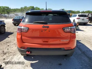 2020 Jeep Compass Trailhawk z VIN 3C4NJDDB2LT108889, wystawiony jako Copart lot #57434325 z przebiegiem 48 297 mil mil oraz Szkoda całkowita • Salvage title. Historia ofert i sprzedaży dostępna na DreamBid. Obrazek 6.