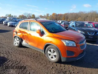 2016 Chevrolet Trax LT with VIN KL7CJLSB2GB533876, listed as a IAAI auction lot 36937445 with 70,275 mi miles. Bid and sale history available at carsss.com. Image 1.