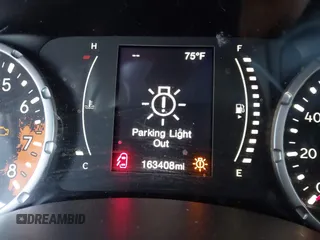 2015 Jeep Renegade Latitude with VIN ZACCJABH3FPC16382, listed as a IAAI auction lot 41858285 with 163,408 mi miles. Bid and sale history available at carsss.com. Image 7.