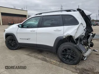 2022 Jeep Cherokee X with VIN 1C4PJMCX5ND528984, listed as a Copart auction lot 80225644 with 50,588 mi miles and Salvage Title. Bid and sale history available at carsss.com. Image 2.
