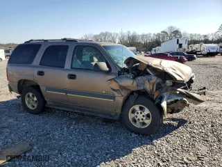 2003 Chevrolet Tahoe LS with VIN 1GNEC13V63R144427, listed as a Copart auction lot 44955175 with 208,856 mi miles and Non Repairable. Bid and sale history available at carsss.com. Image 4.