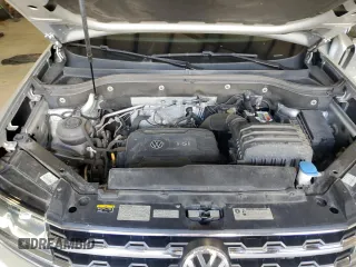 2019 Volkswagen Atlas SE with VIN 1V2DP2CA1KC586530, listed as a Copart auction lot 67574044 with 98,787 mi miles and Salvage title. Bid and sale history available at DreamBid. Image 14.