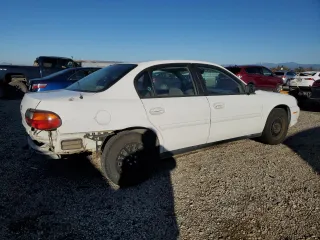 2002 Chevrolet Malibu with VIN 1G1ND52J32M650653, listed as a Copart auction lot 83057574 with 290,370 mi miles and Salvage Title. Bid and sale history available at carsss.com. Image 3.