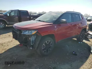 2019 Jeep Compass Trailhawk with VIN 3C4NJDDB0KT682468, listed as a Copart auction lot 49724205 with 75,842 mi miles and Salvage Title. Bid and sale history available at DreamBid. Image 1.