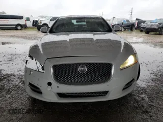 2013 Jaguar XJ Portfolio с VIN SAJWJ2GD4D8V47695, выставлен на аукционе Copart как лот 44997315 с пробегом 195 810 миль миль и Списание • Salvage title. История ставок и продаж доступна на DreamBid. Изображение 5.