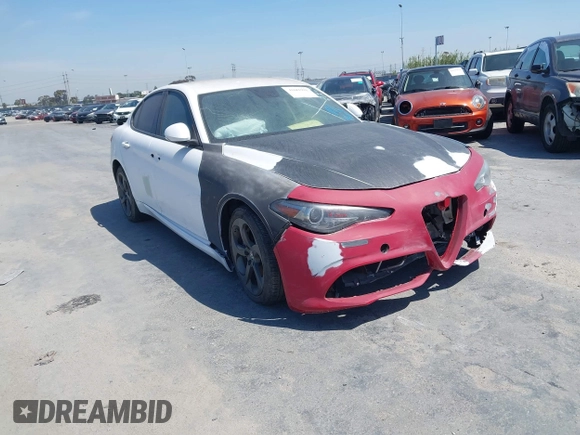 2018 Alfa Romeo Giulia with VIN ZARFAEBNXJ7566002, listed as a IAAI auction lot 41681991 with 23,167 mi miles. Bid and sale history available at carsss.com. Image 12.
