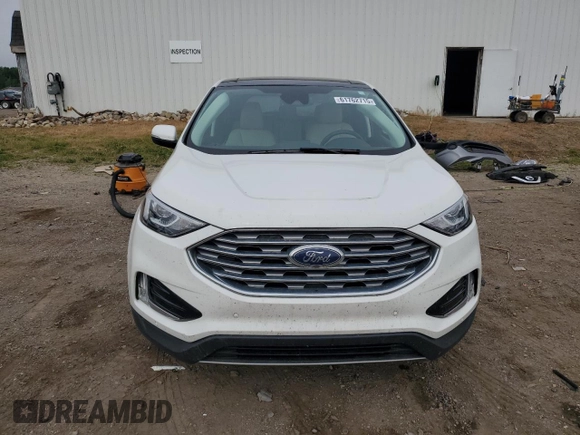 2021 Ford Edge Titanium with VIN 2FMPK4K90MBA34404, listed as a Copart auction lot 61762715 with 45,102 mi miles and Salvage title. Bid and sale history available at DreamBid. Image 5.