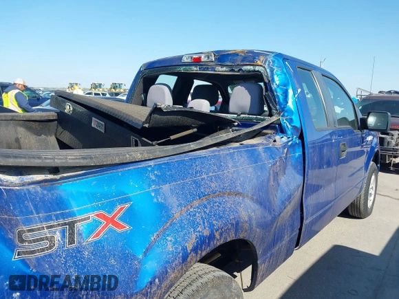 2014 Ford F-150 XL with VIN 1FTEX1CM7EFC70627, listed as a IAAI auction lot 41976216 with 31,676 mi miles. Bid and sale history available at carsss.com. Image 17.