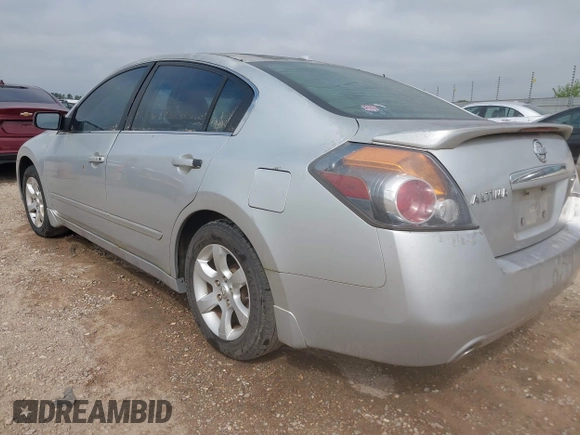 2007 Nissan Altima S with VIN 1N4AL21E57C231315, listed as a IAAI auction lot 42090218 with 200,150 mi miles and . Bid and sale history available at DreamBid. Image 3.