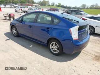 2011 Toyota Prius I with VIN JTDKN3DU3B0315824, listed as a IAAI auction lot 42034022 with 230,653 mi miles. Bid and sale history available at carsss.com. Image 3.