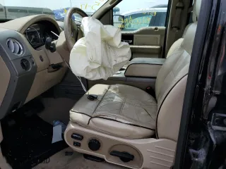 2006 Lincoln Mark LT with VIN 5LTPW18556FJ24402, listed as a Copart auction lot 57430414 with 132,437 mi miles and Salvage Title. Bid and sale history available at carsss.com. Image 7.
