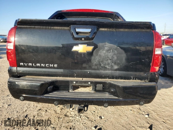 2013 Chevrolet Avalanche LS with VIN 3GNMCEE01DG336537, listed as a Copart auction lot 88721045 with 87,001 mi miles and Salvage title. Bid and sale history available at DreamBid. Image 6.
