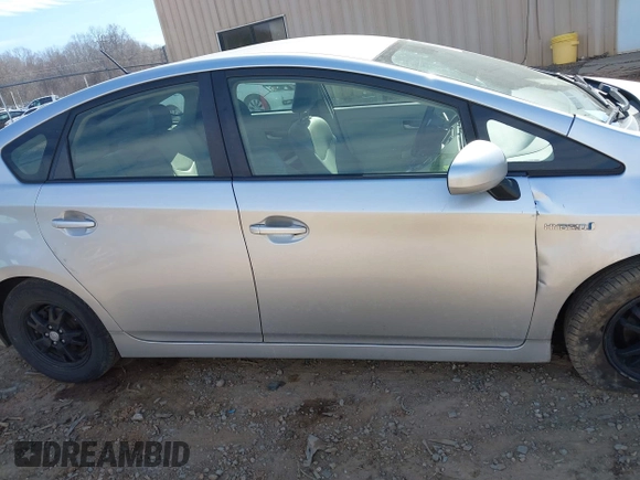 2013 Toyota Prius One with VIN JTDKN3DU9D5687061, listed as a IAAI auction lot 41662170 with 184,524 mi miles. Bid and sale history available at carsss.com. Image 13.