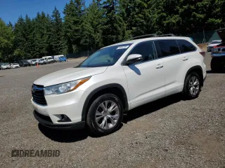 2016 Toyota Highlander LE with VIN 5TDBKRFH2GS323378, listed as a Copart auction lot 64506135 with 217,086 mi miles and Clean title. Bid and sale history available at DreamBid. Image 1.