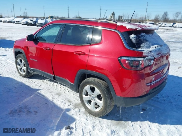 2018 Jeep Compass Latitude with VIN 3C4NJCBB7JT495367, listed as a IAAI auction lot 41590982 with 50,420 mi miles. Bid and sale history available at carsss.com. Image 3.