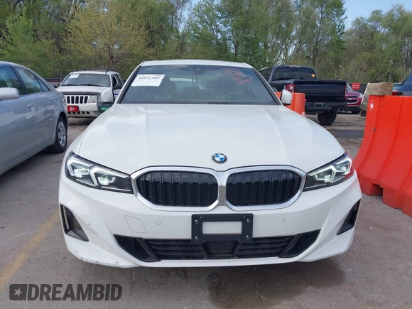 2025 BMW 3 Series 330i xDrive with VIN 3MW89CW00S8F11845, listed as a IAAI auction lot 42052983 with 4,879 mi miles. Bid and sale history available at carsss.com. Image 6.