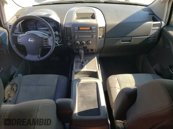 2005 Nissan Titan SE z VIN 1N6AA06B85N507424, wystawiony jako Copart lot #64841425 z przebiegiem 208 542 mil mil oraz Czysty tytuł • Clean title. Historia ofert i sprzedaży dostępna na DreamBid. Obrazek 8.
