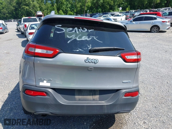 2016 Jeep Cherokee Altitude with VIN 1C4PJMCBXGW183284, listed as a IAAI auction lot 42346167 with 144,493 mi miles and . Bid and sale history available at DreamBid. Image 17.