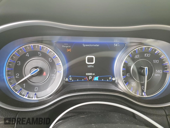 2016 Chrysler 300 Anniversary Edition z VIN 2C3CCAAG9GH278220, wystawiony jako Copart lot #56744645 z przebiegiem 60 889 mil mil oraz Szkoda całkowita • Salvage title. Historia ofert i sprzedaży dostępna na DreamBid. Obrazek 9.