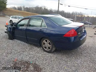 2007 Honda Accord Sdn LX SE with VIN 1HGCM56387A212845, listed as a IAAI auction lot 41664543 with 186,684 mi miles. Bid and sale history available at carsss.com. Image 3.