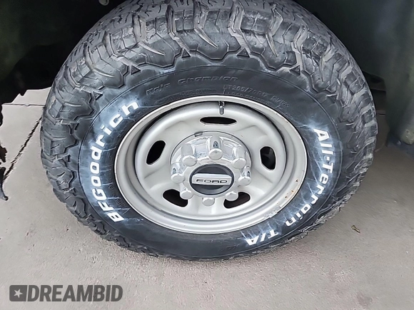 2017 Ford F-250 XL with VIN 1FT7W2A69HEE56119, listed as a IAAI auction lot 42636419 with 90,371 mi miles and . Bid and sale history available at DreamBid. Image 7.