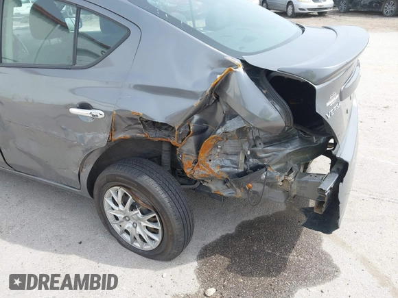 2016 Nissan Versa S with VIN 3N1CN7AP8GL868394, listed as a IAAI auction lot 41939518 with 140,186 mi miles and . Bid and sale history available at DreamBid. Image 6.