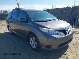 2016 Toyota Sienna LE AAS with VIN 5TDKK3DC3GS765784, listed as a IAAI auction lot 41759100 with 119,218 mi miles. Bid and sale history available at carsss.com. Image 1.