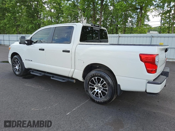 2022 Nissan Titan SV with VIN 1N6AA1ED8NN102141, listed as a Copart auction lot 56734745 with 44,379 mi miles and Clean title. Bid and sale history available at DreamBid. Image 2.
