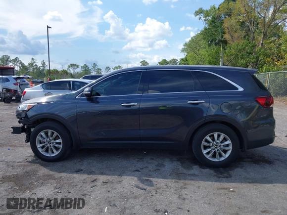 2019 Kia Sorento LX with VIN 5XYPG4A32KG538030, listed as a IAAI auction lot 41628882 with 120,392 mi miles. Bid and sale history available at carsss.com. Image 15.
