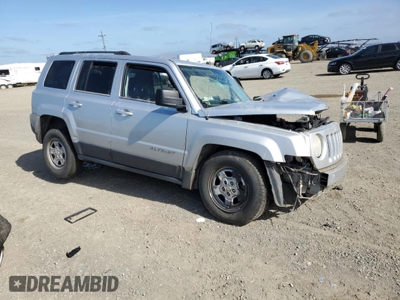 2014 Jeep Patriot Sport с VIN 1C4NJPBA9ED545082, выставлен на аукционе Copart как лот 56802345 с пробегом Не указан миль и Списание • Salvage title. История ставок и продаж доступна на DreamBid. Изображение 4.