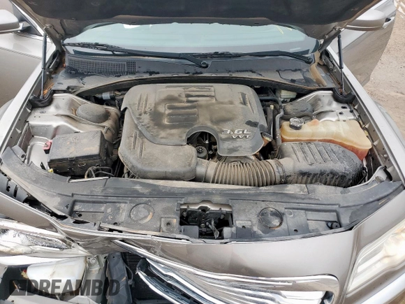 2014 Chrysler 300 with VIN 2C3CCAAG3EH280249, listed as a Copart auction lot 59744705 with 139,950 mi miles and Clean title. Bid and sale history available at DreamBid. Image 11.