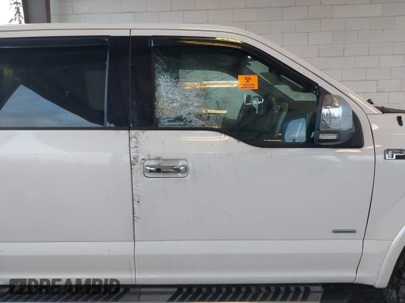 2016 Ford F-150 XLT with VIN 1FTEW1EG3GFA82524, listed as a IAAI auction lot 41512639 with 180,754 mi miles. Bid and sale history available at carsss.com. Image 6.