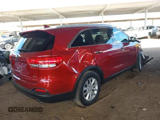 2018 Kia Sorento LX with VIN 5XYPG4A32JG340689, listed as a IAAI auction lot 41717750 with 72,212 mi miles. Bid and sale history available at carsss.com. Image 4.