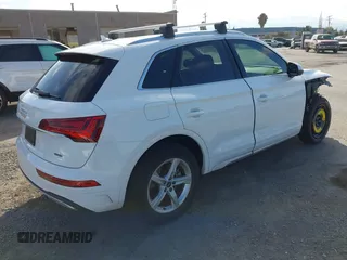2021 Audi Q5 Premium z VIN WA1AAAFY1M2133438, wystawiony jako IAAI lot #42684944 z przebiegiem 35 794 mil mil oraz . Historia ofert i sprzedaży dostępna na DreamBid. Obrazek 4.