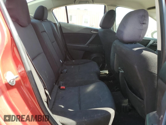 2011 Mazda 3 i Touring z VIN JM1BL1VF8B1473337, wystawiony jako Copart lot #56405565 z przebiegiem Nie podano mil oraz Szkoda całkowita • Salvage title. Historia ofert i sprzedaży dostępna na DreamBid. Obrazek 10.
