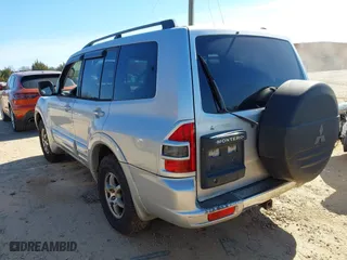 2002 Mitsubishi Montero LTD with VIN JA4MW51R22J069032, listed as a IAAI auction lot 41664411 with 278,895 mi miles. Bid and sale history available at carsss.com. Image 3.